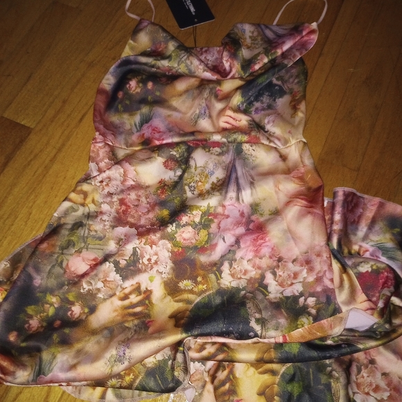 Pretty little things summer dress - Picture 7 of 7